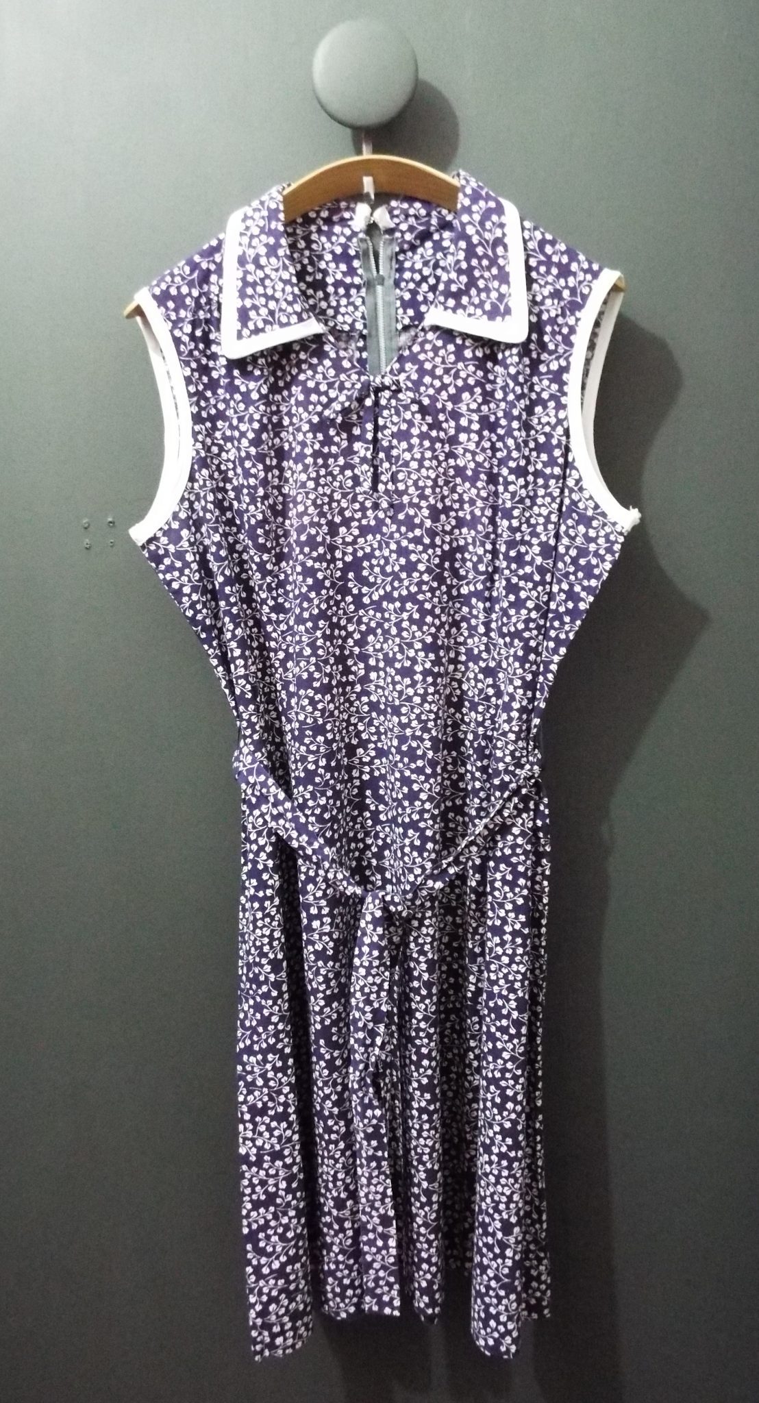 Vintage 1960s Cotton Tea/Day Dress | 40" | Blue & White | Floral Pattern | Handmade