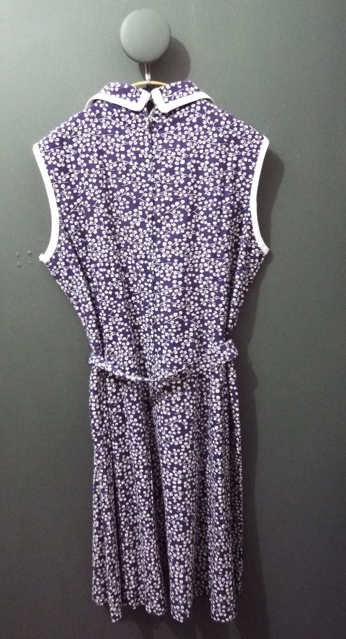 Vintage 1960s Cotton Tea/Day Dress | 40" | Blue & White | Floral Pattern | Handmade - Image 2
