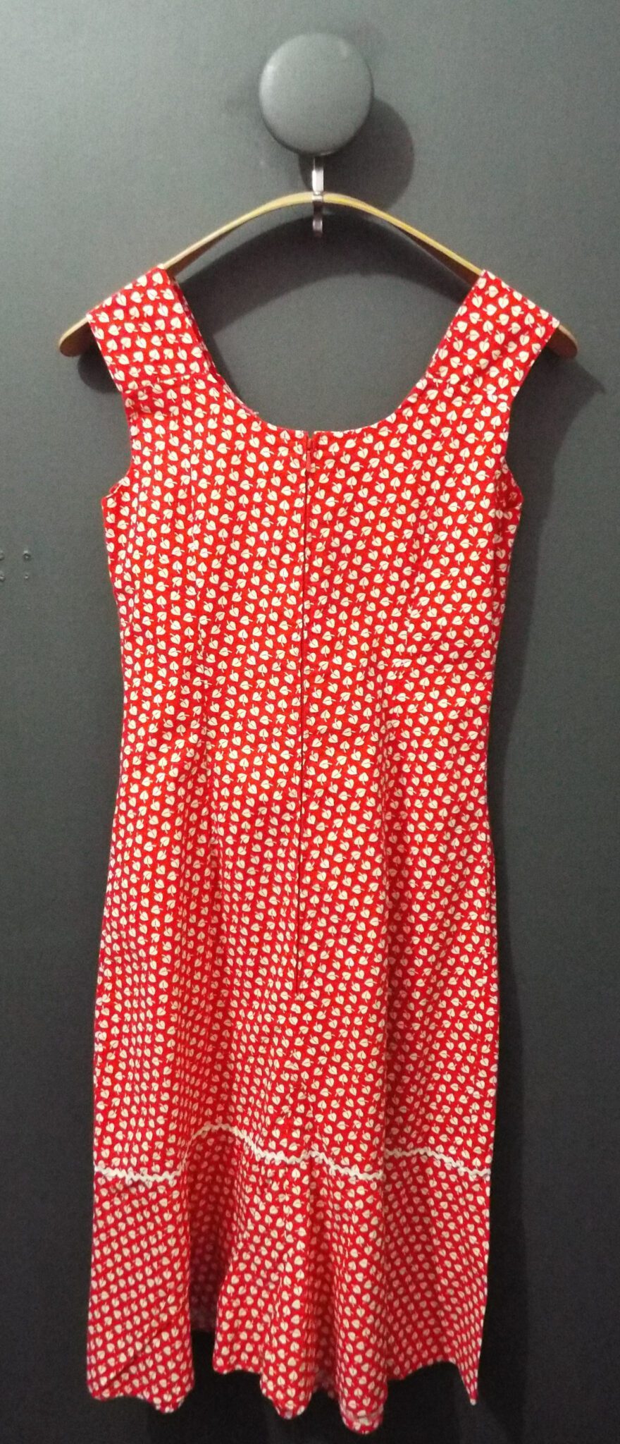 60's/70's Sun Dress | Dierig | 40 | Red & White Leaf Print - Image 2