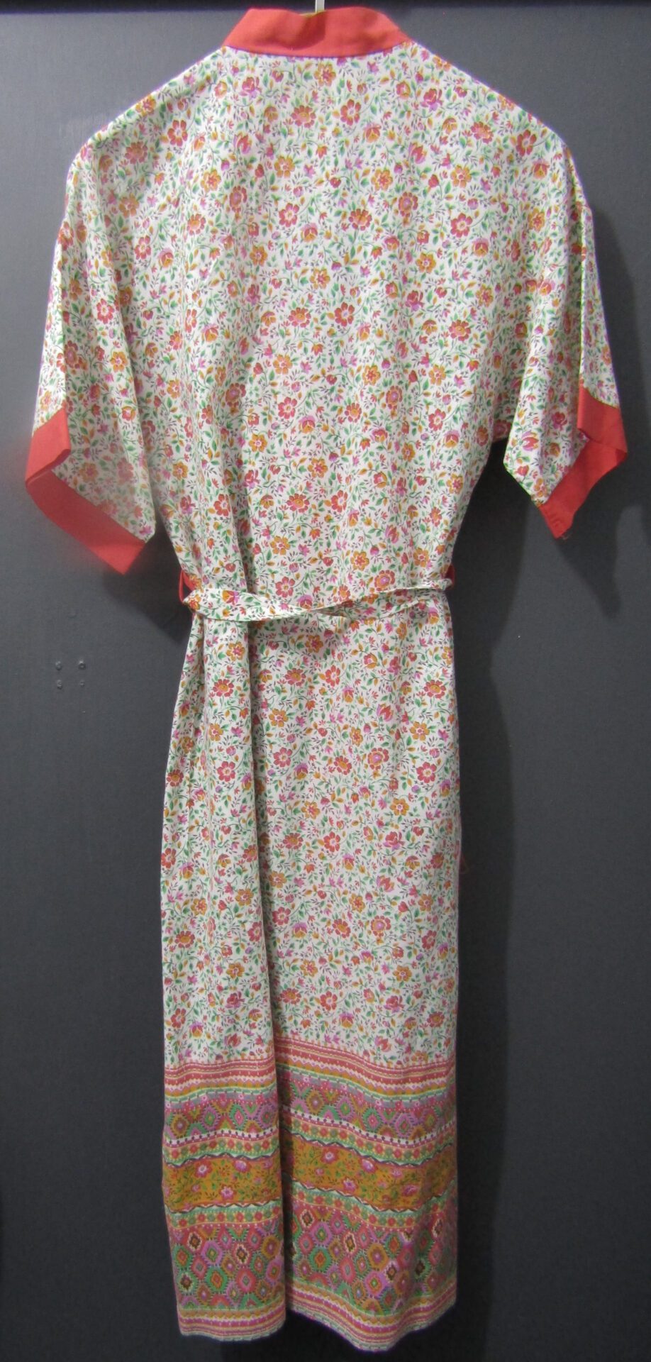 60's Ladies House Coat / Dressing Gown | Medium | Multicoloured Floral Print - Image 2