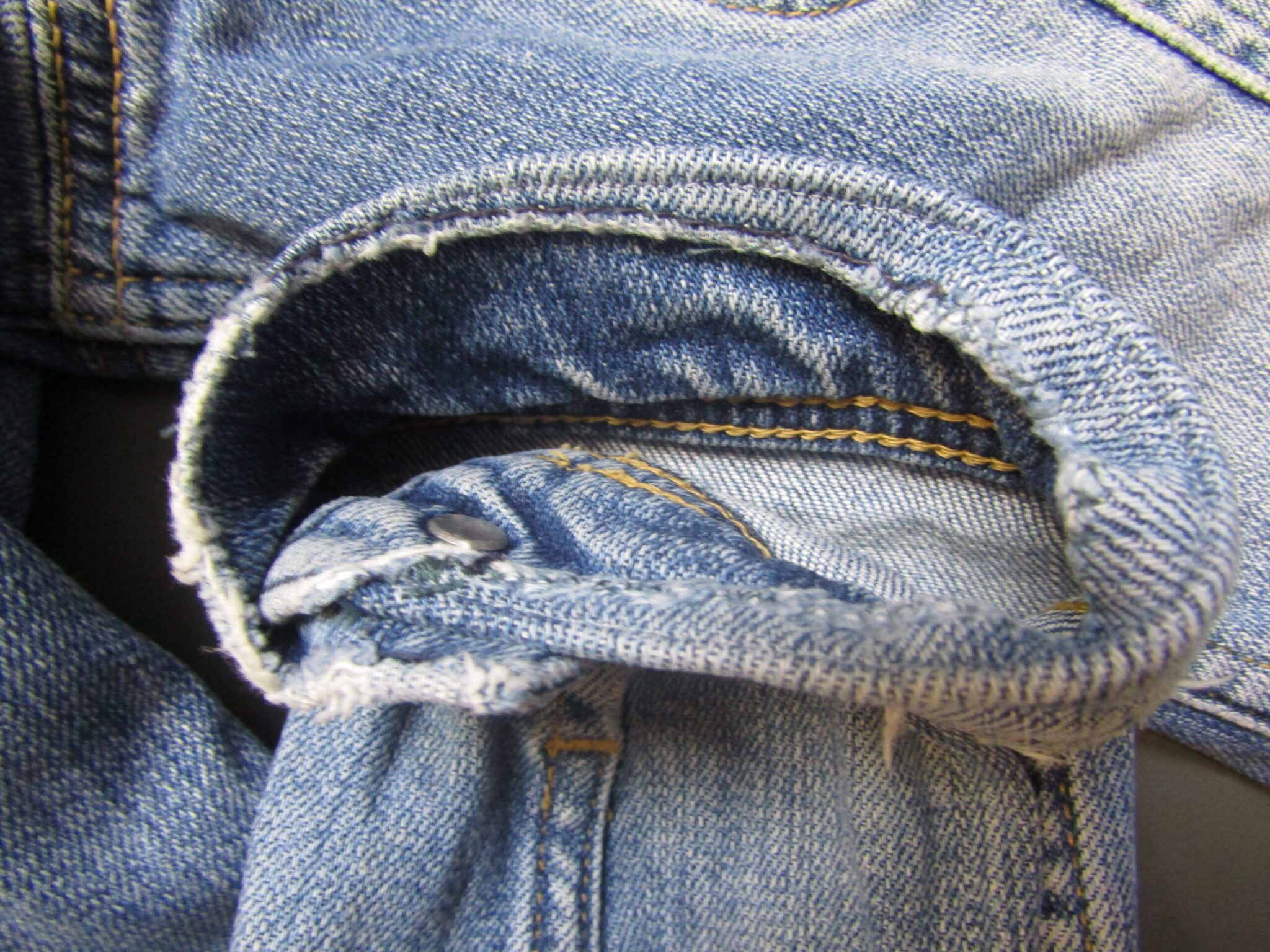 Lee Rider Women's Denim Jacket | Slim Fit | Medium | Mid Blue - Image 6