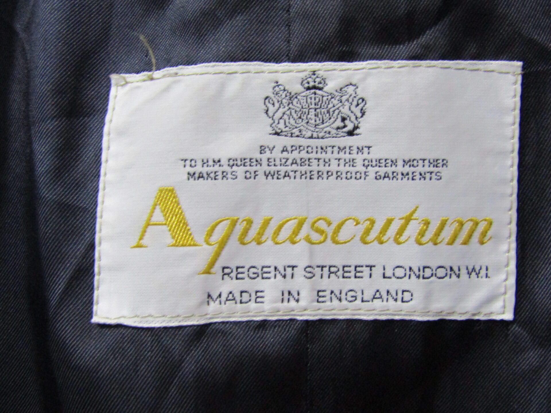 60's Men's Aquascutum Mac | Reg 38 | Navy - Image 4
