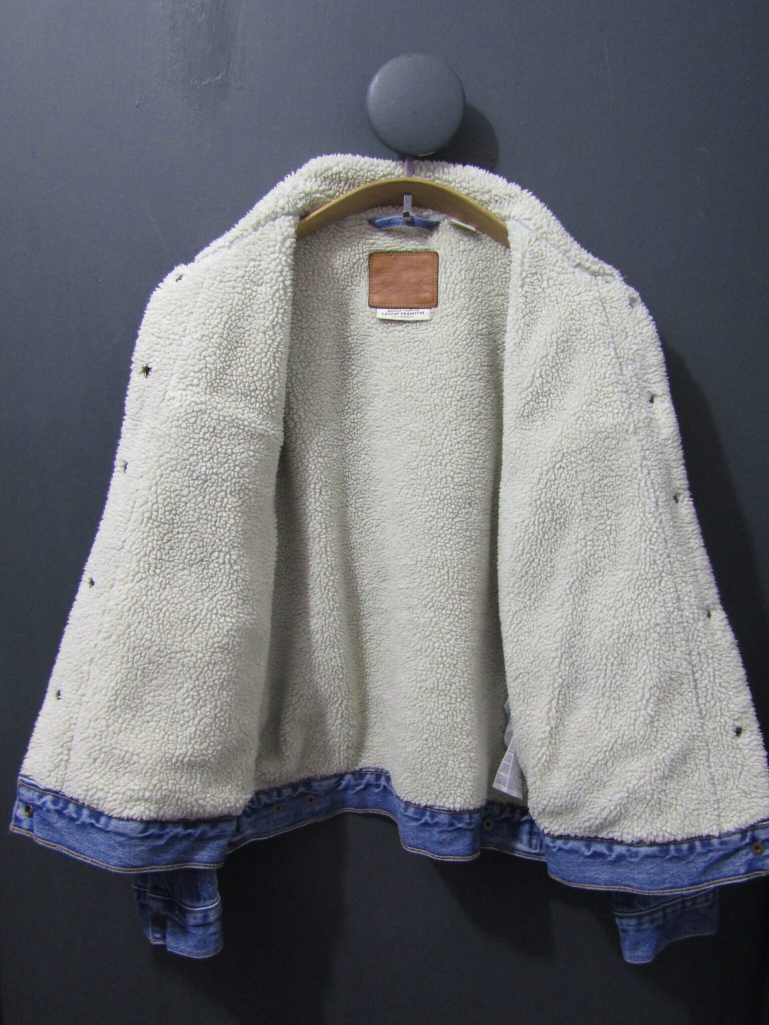 Women's Levi's 36137 Denim Sherpa Jacket | Big E Premium | Medium | Mid Blue - Image 3