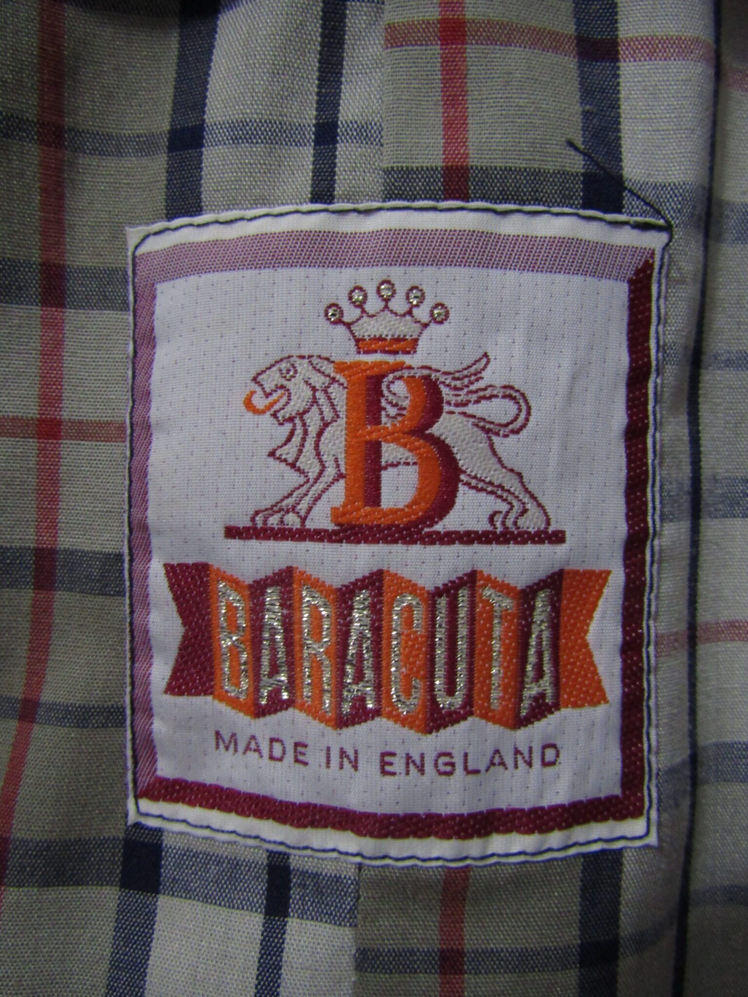 70's men's Baracuta Mac | 42 in | Navy | Double Breasted - Image 4