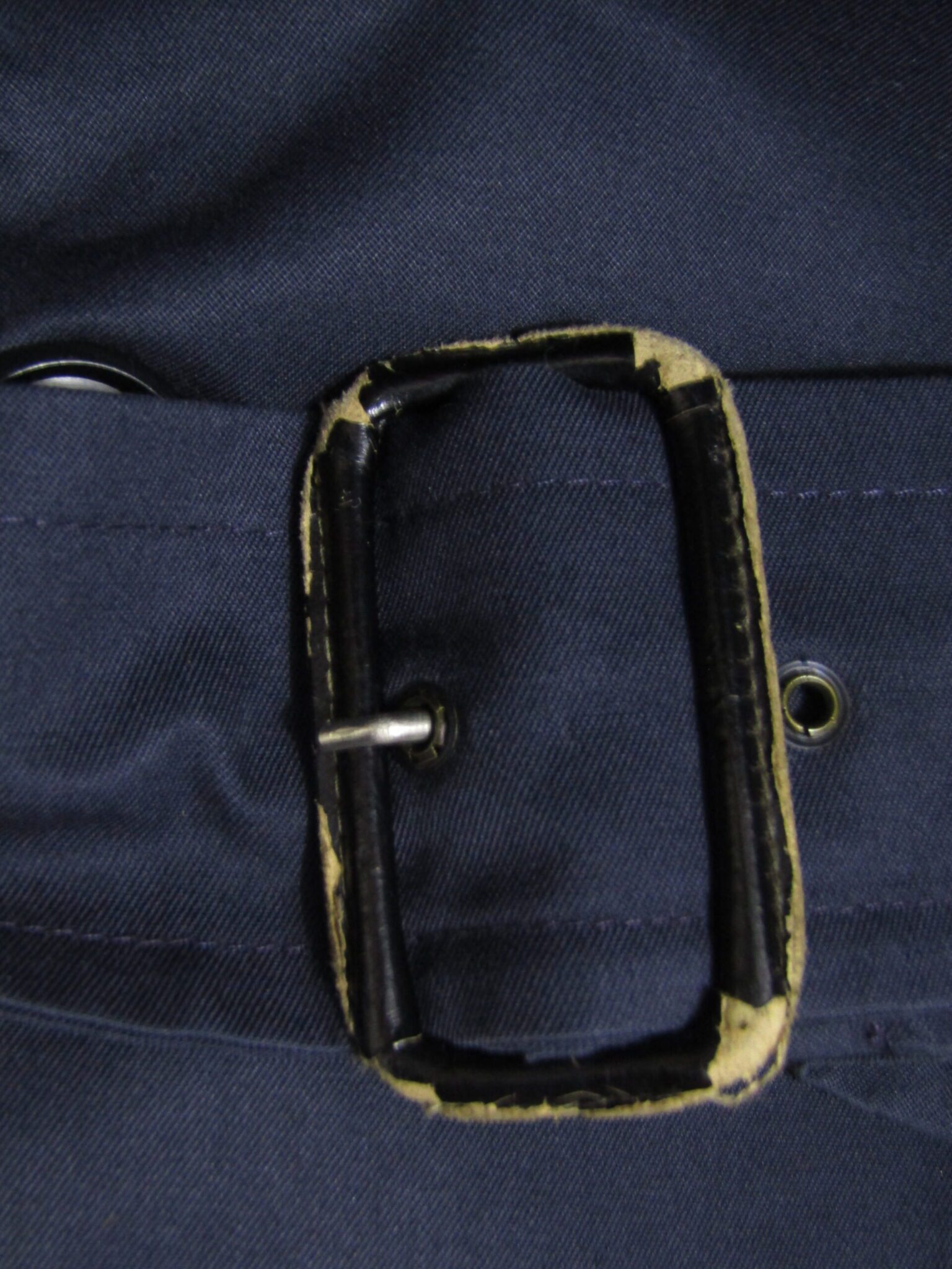 70's men's Baracuta Mac | 42 in | Navy | Double Breasted - Image 9
