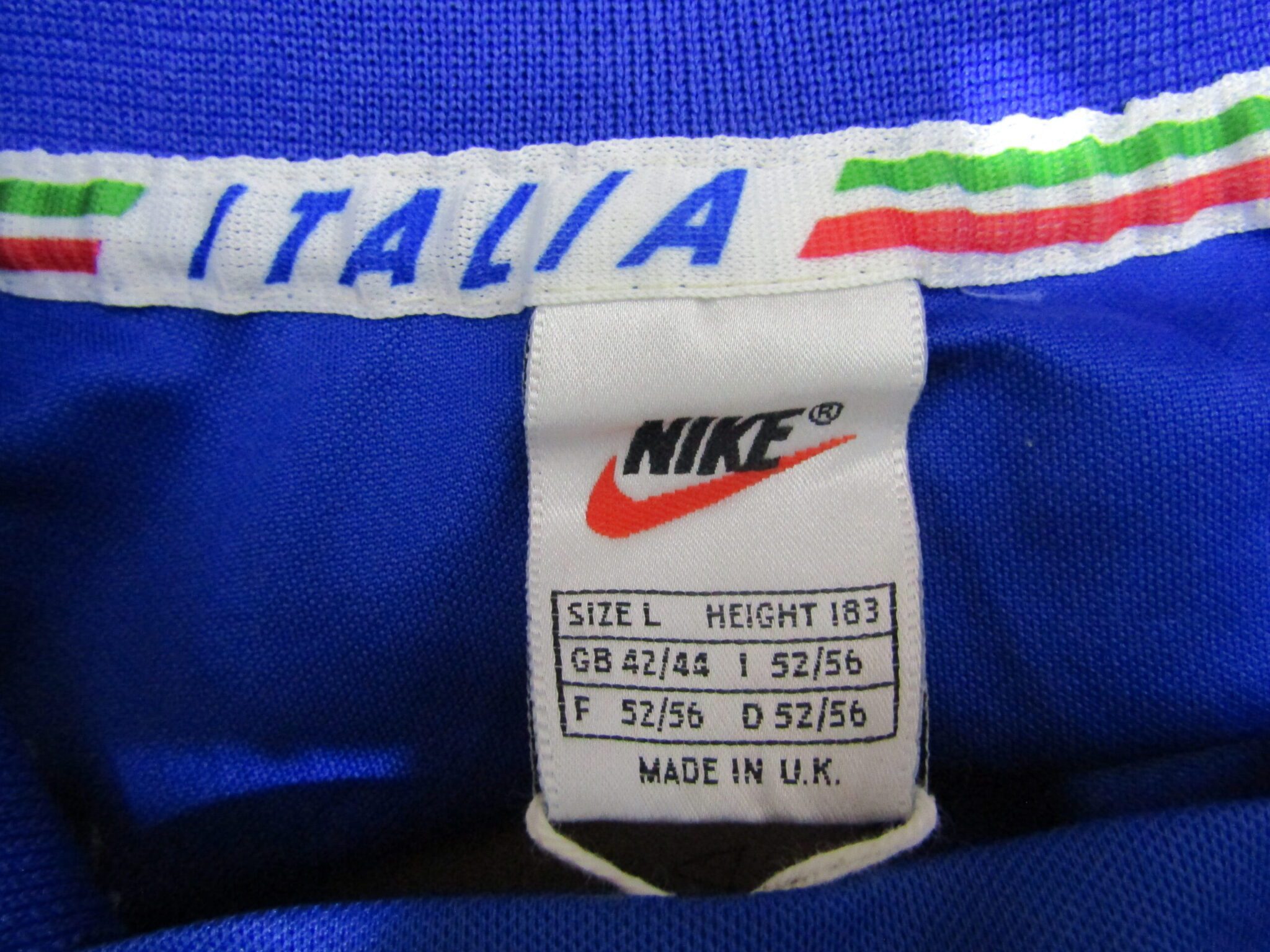 Italy Football Shirt | Nike | Large | Blue | 1996-97 Home Shirt - Image 3