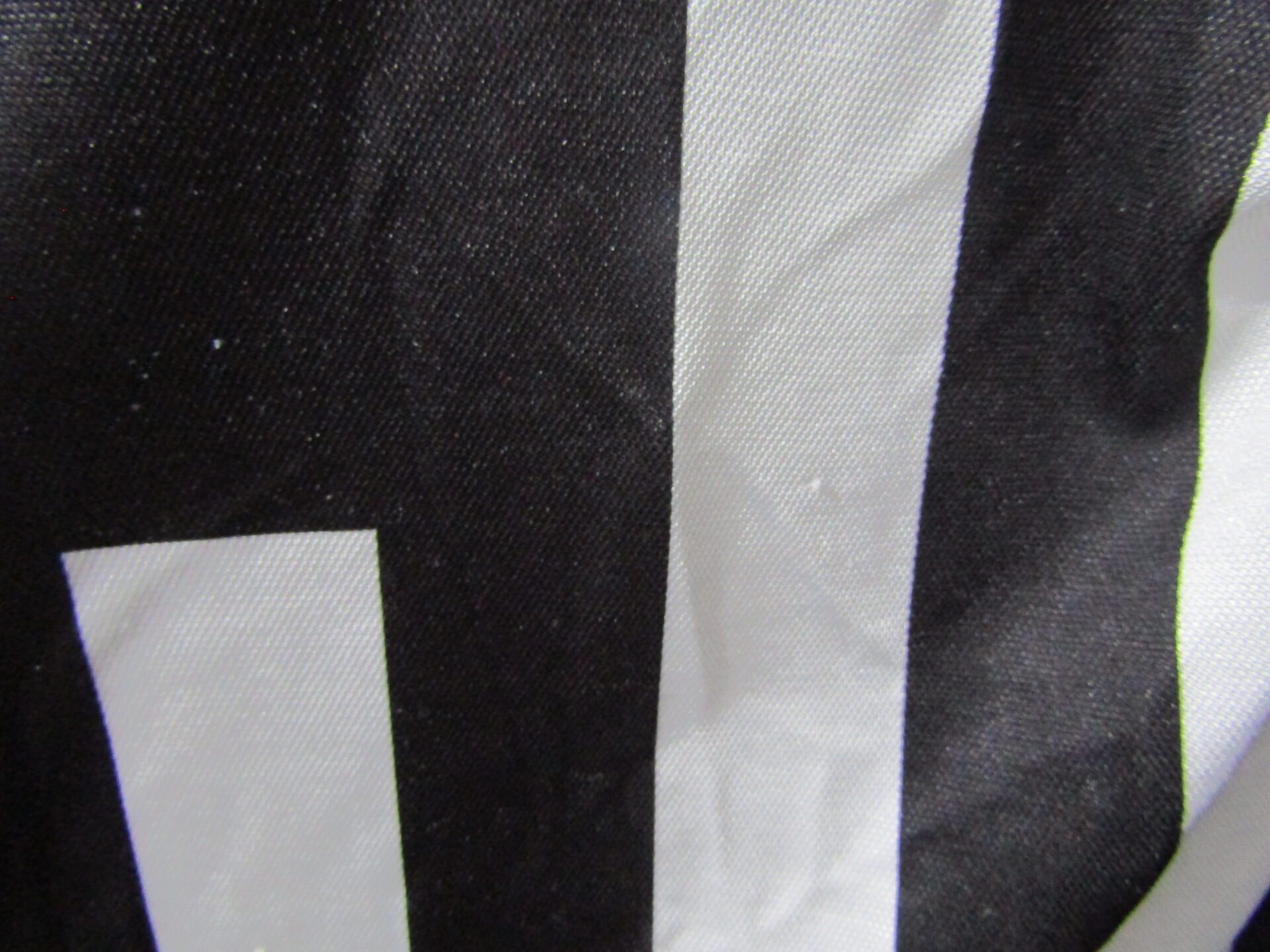 Juventus Football Shirt | Kappa | Large | Black & White | 1995-96 Home Shirt - Image 8