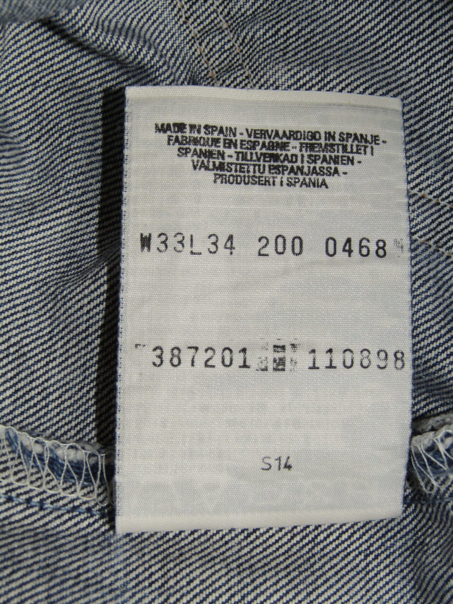Levi's 200 Bootcut Jeans | W33 L34 | Mid Blue | Rare discontinued - Image 3