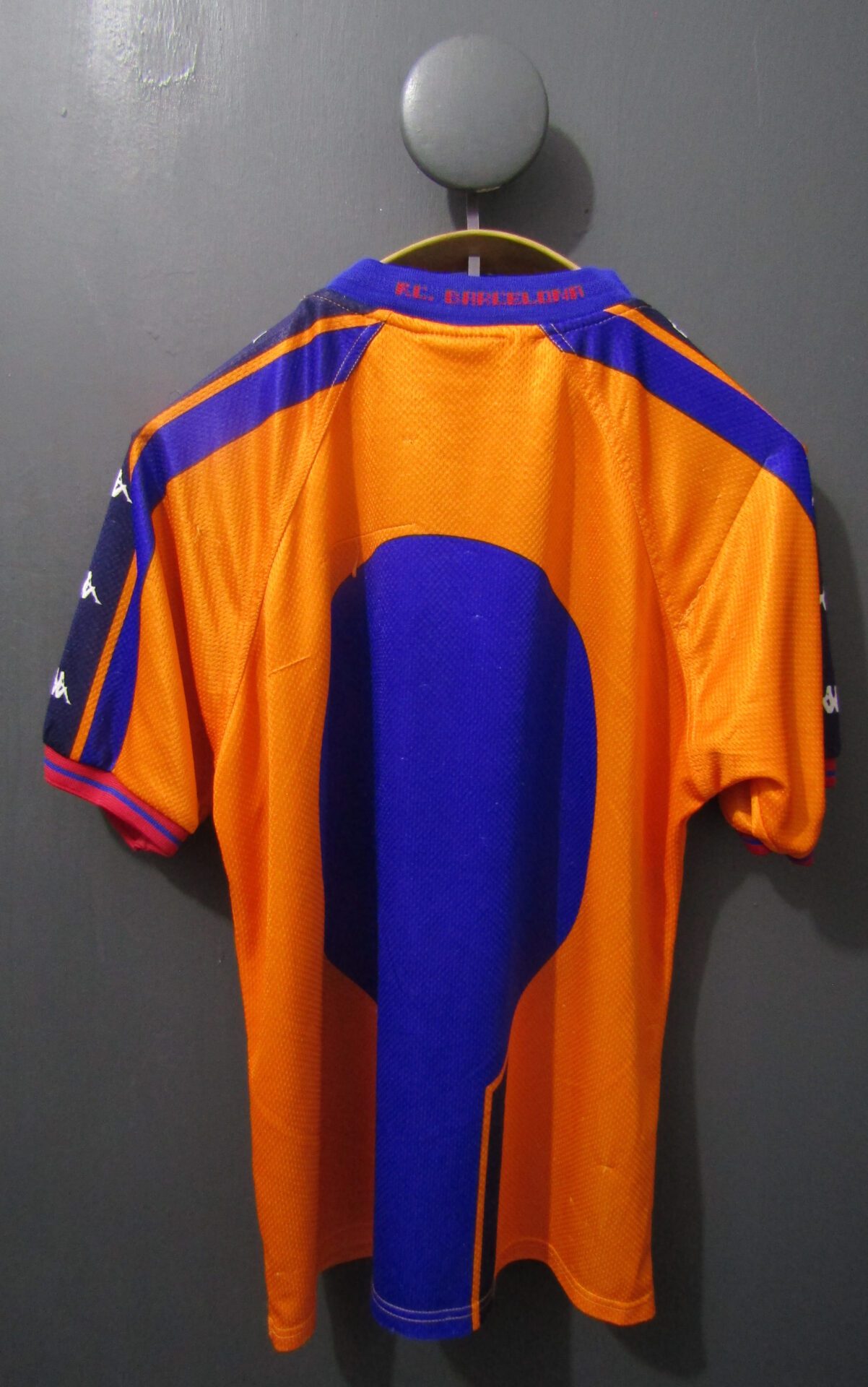 Barcelona Football Shirt | Vintage Kappa | Medium | Orange & Blue | 1997-98 Away 3rd Shirt - Image 3