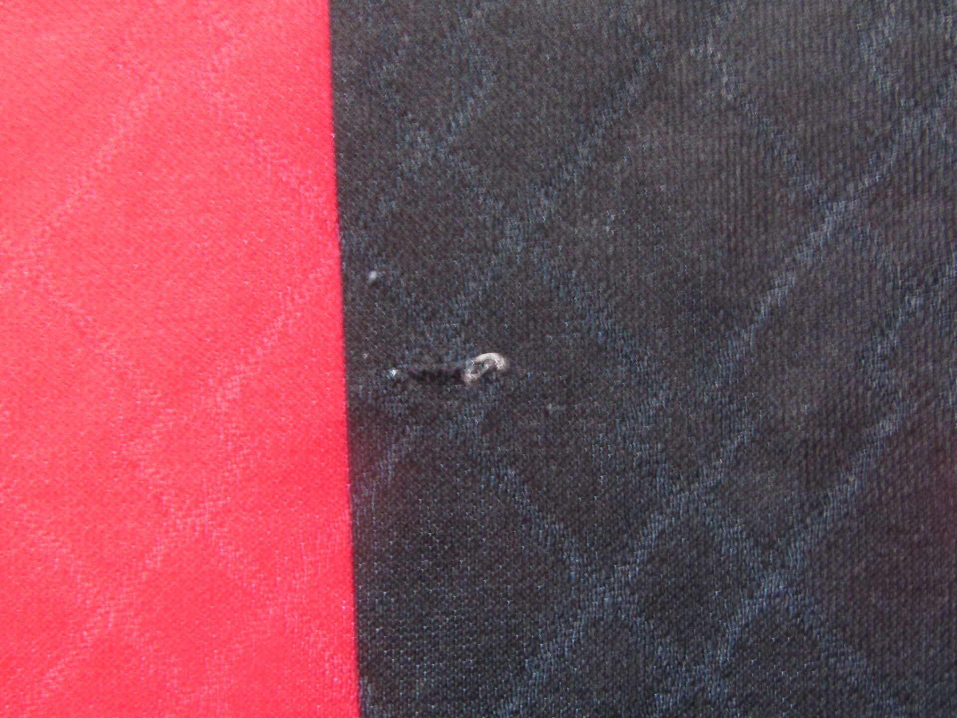 AC Milan Football Shirt | Lotto | Large | Red & Black | 1995-96 Home Shirt - Image 5
