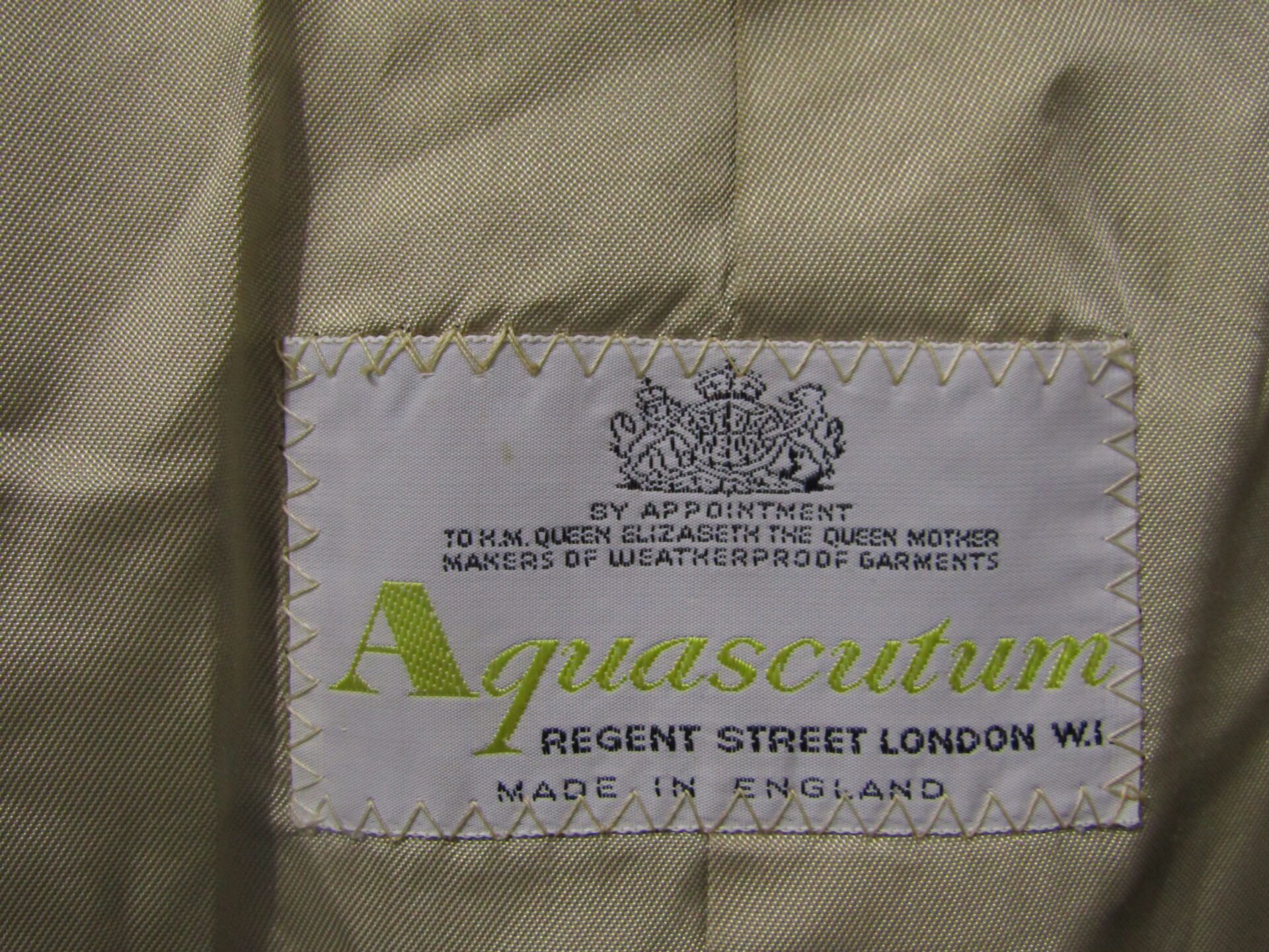 60's Men's Aquascutum Pure Wool Mac | Long 46 | Beige - Image 4