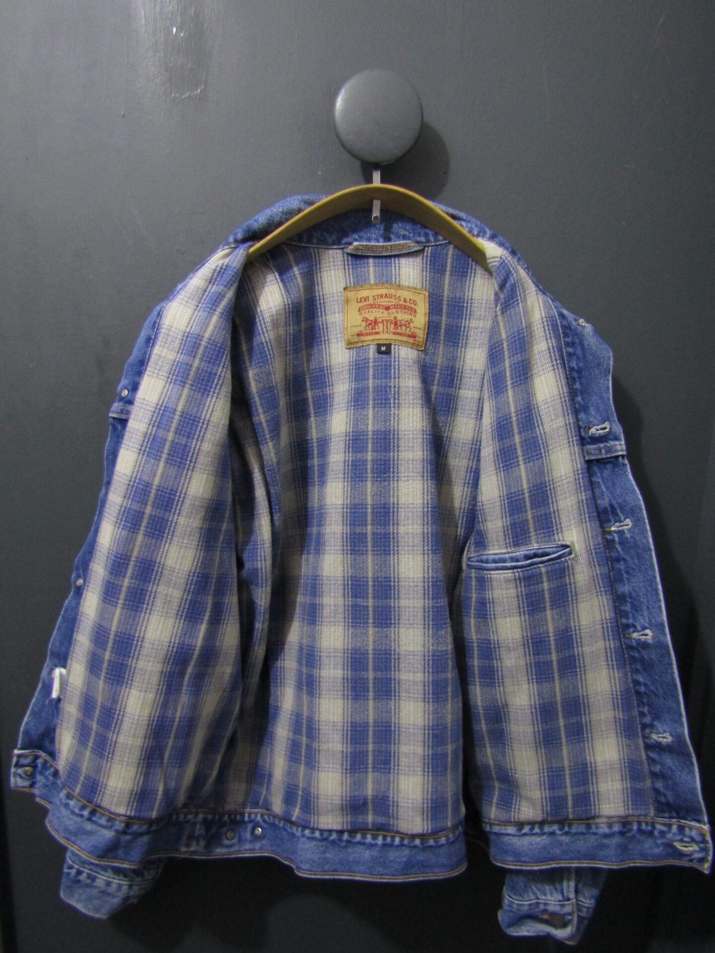 Levi's 70699 Denim Jacket | Blanket lined | Medium | Mid Blue - Image 3