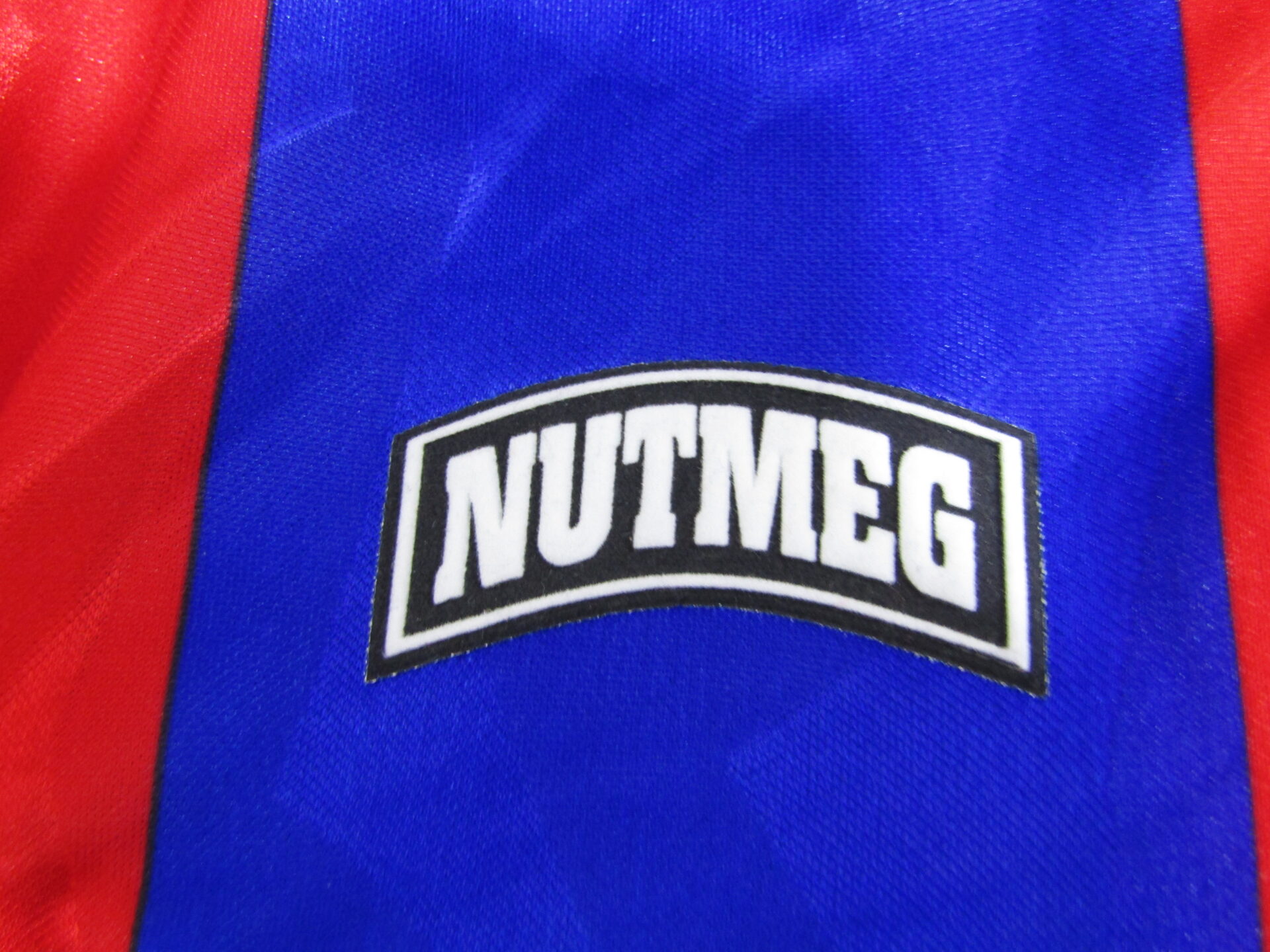 Crystal Palace Football Shirt | Nutmeg | XL / 46"- 48" | Red & Blue | Home 1994-95 - Image 4