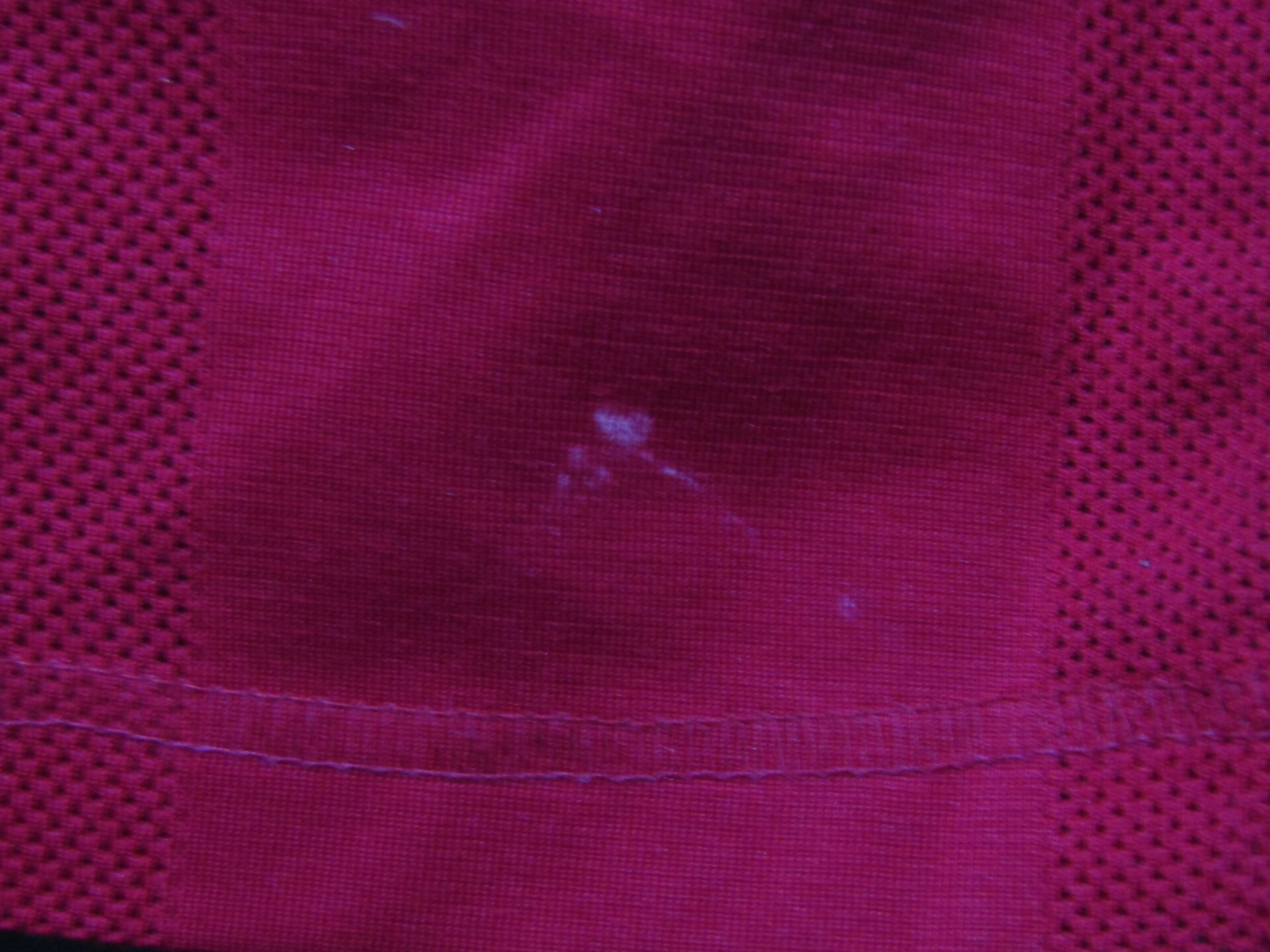 Liverpool Football Shirt | Adidas | Large | Red | Home 1995-96 - Image 6