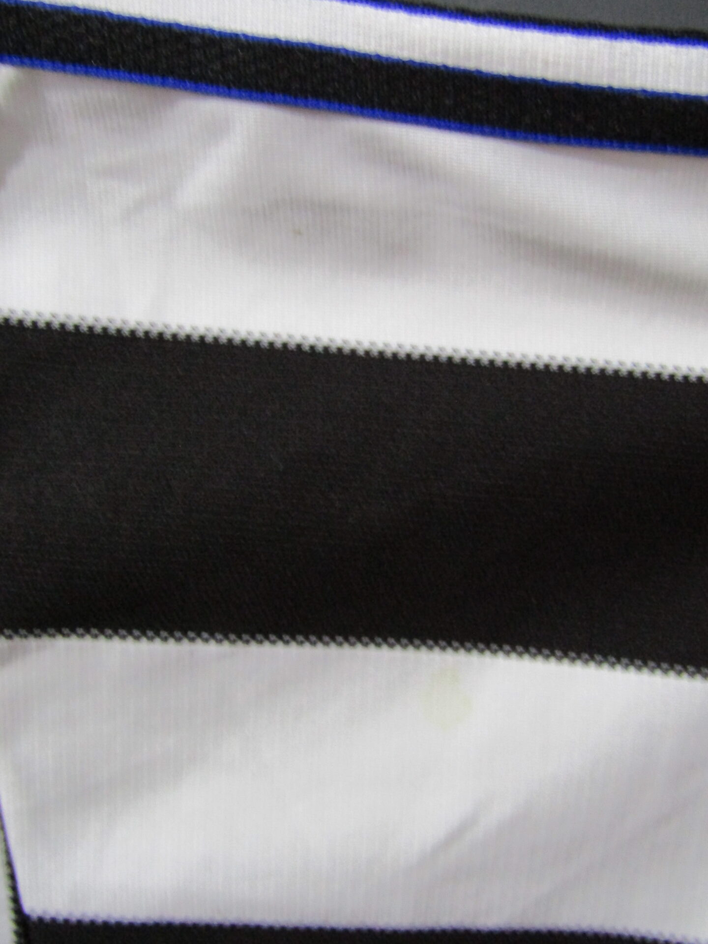Newcastle Football Shirt | Adidas | 2XL | Black & White | 1996-98 Home Shirt - Image 6