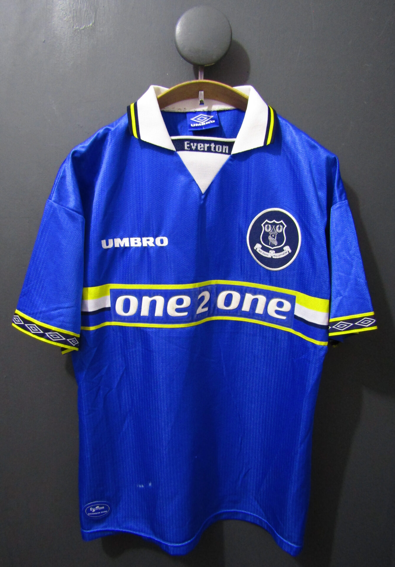 Everton Football Shirt | Large | Umbro | Blue | 1997 - 98 Home