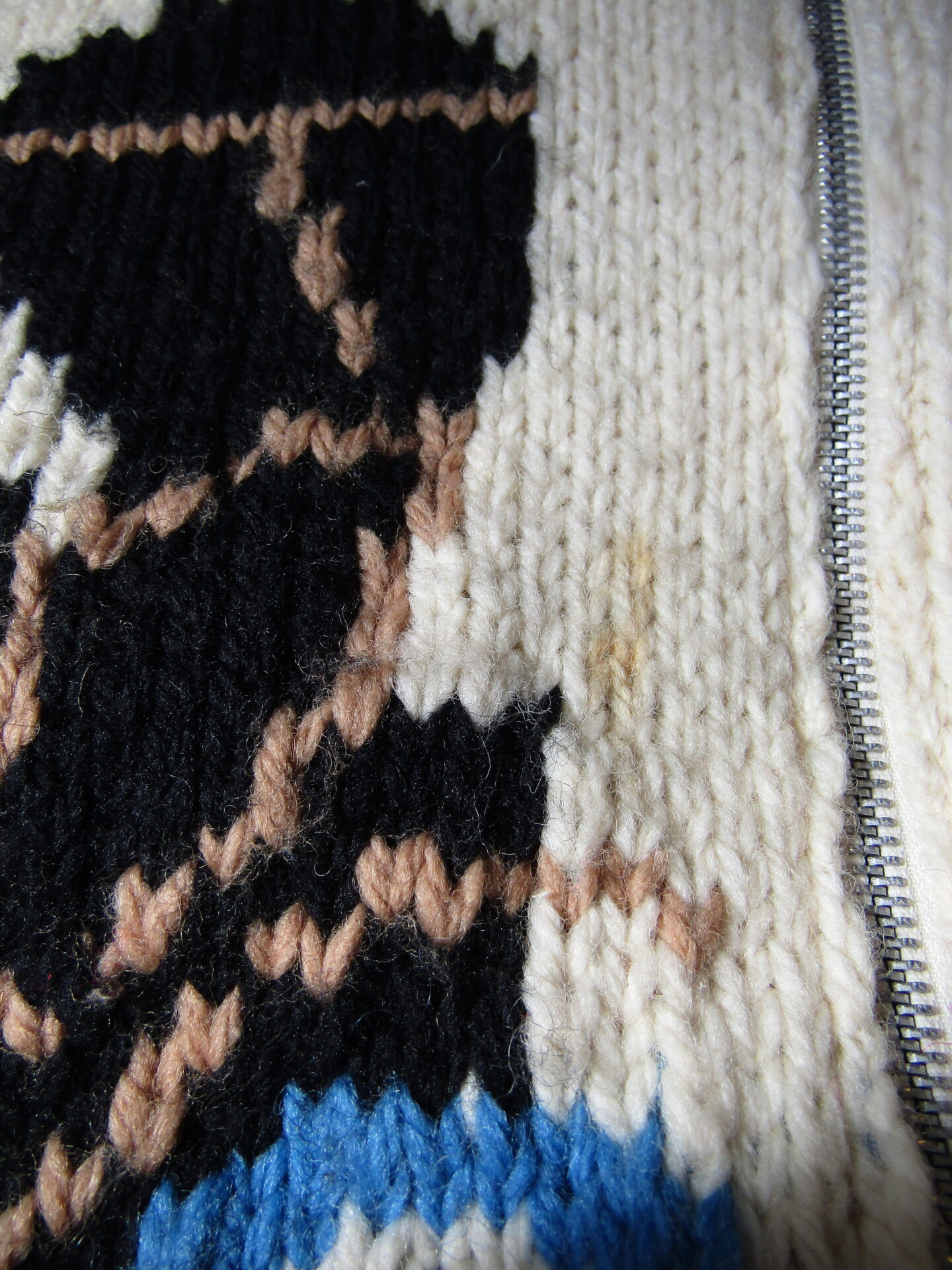 Mary Maxim style Cowichan Cardigan | Medium | Cream | Unisex - Image 5