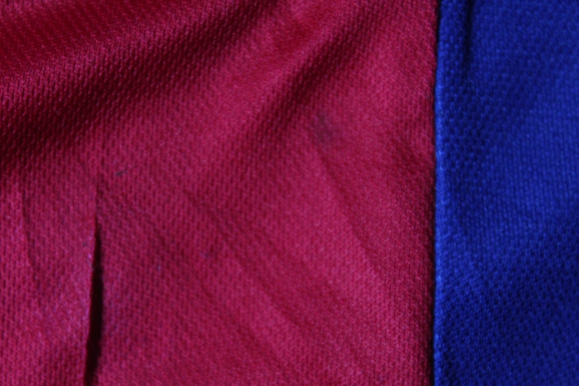 Barcelona '98-2000 Home Football Shirt | Nike | XXL | Burgundy & Blue - Image 4