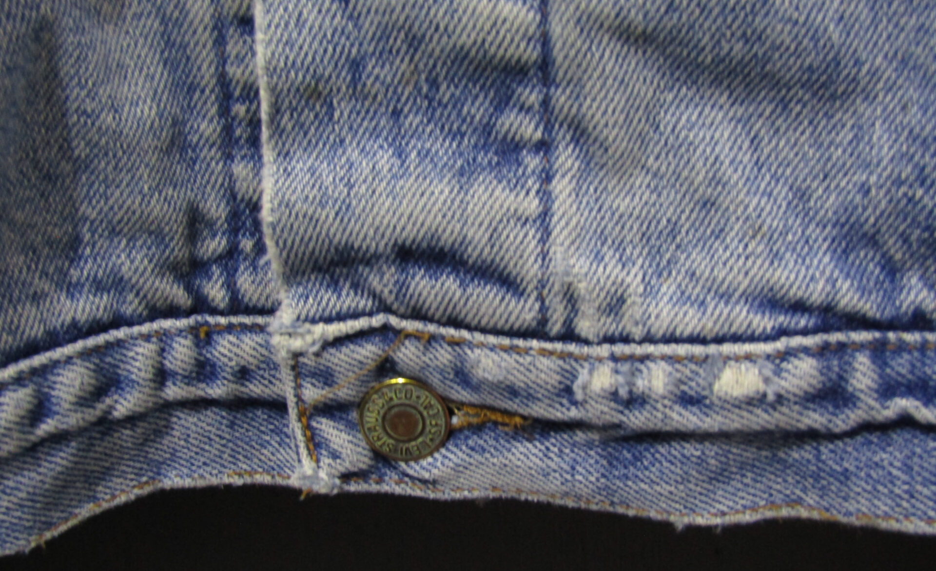 Vintage 70/80s Levi's 70506 Denim Jacket | Slim Trucker | Large | Mid blue - Image 5